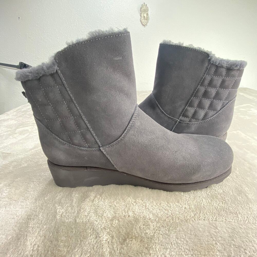 BEARPAW Megan quilted side-zip style. Wool Lined Quilted 11 NWT